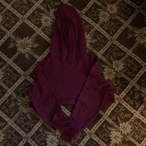 maroon cropped sweatshirt!